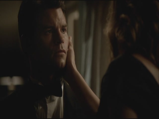 VampireDiariesWorld-dot-org-S3TVD_3x14DangerousLiaisons1898.jpg