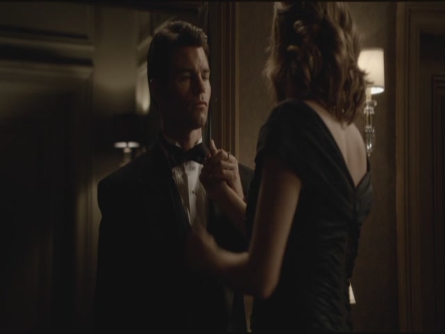 VampireDiariesWorld-dot-org-S3TVD_3x14DangerousLiaisons1907.jpg