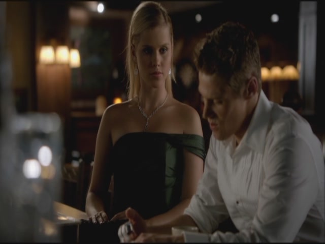 VampireDiariesWorld-dot-org-S3TVD_3x14DangerousLiaisons2188.jpg