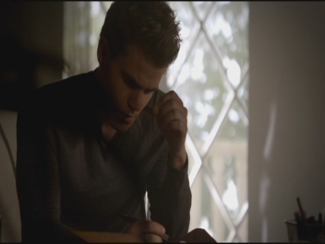 VampireDiariesWorld-dot-org-S3TVD_3x15AllMyChildren0030.jpg