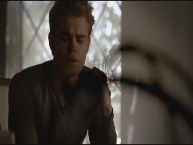 VampireDiariesWorld-dot-org-S3TVD_3x15AllMyChildren0035.jpg