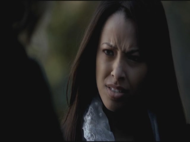 VampireDiariesWorld-dot-org-S3TVD_3x15AllMyChildren0756.jpg