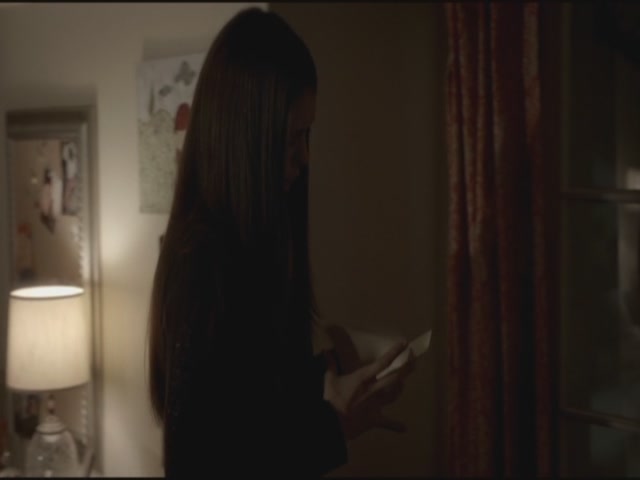 VampireDiariesWorld-dot-org-S3TVD_3x15AllMyChildren2054.jpg