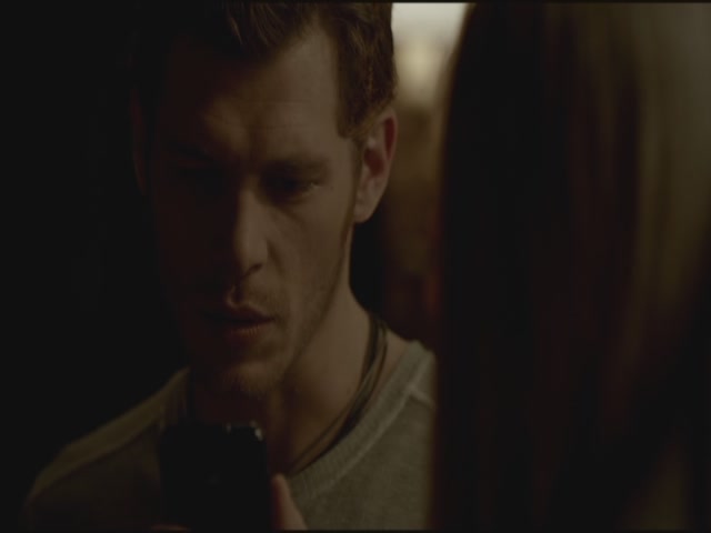 VampireDiariesWorld-dot-org-S3TVD_3x15AllMyChildren2200.jpg