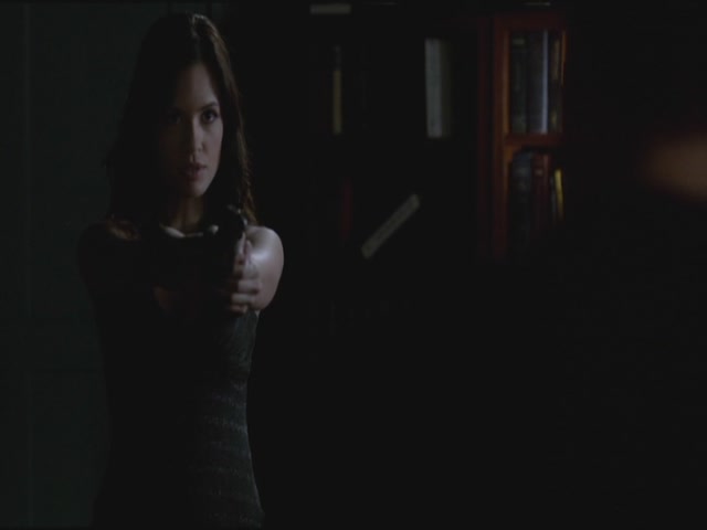 VampireDiariesWorld-dot-org-S3TVD_3x15AllMyChildren2280.jpg