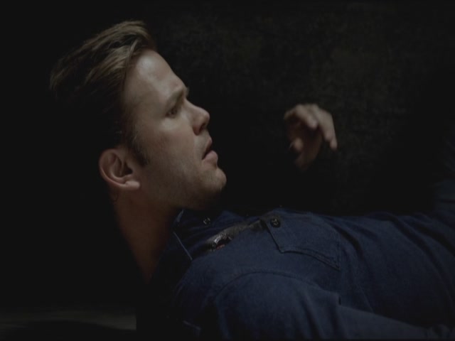 VampireDiariesWorld-dot-org-S3TVD_3x16-1912-0085.jpg