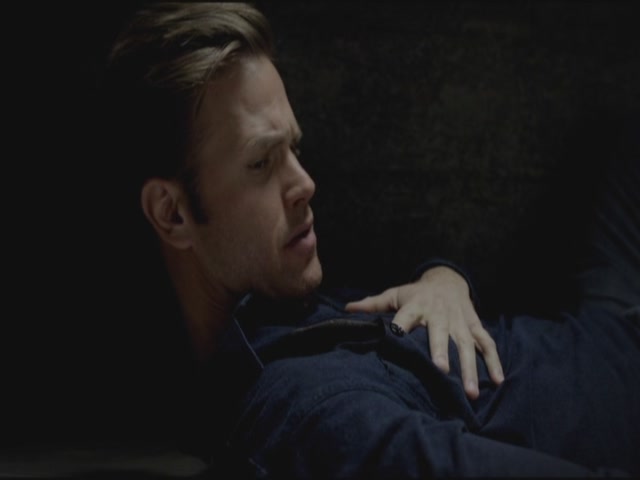 VampireDiariesWorld-dot-org-S3TVD_3x16-1912-0086.jpg