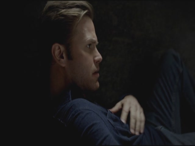 VampireDiariesWorld-dot-org-S3TVD_3x16-1912-0087.jpg