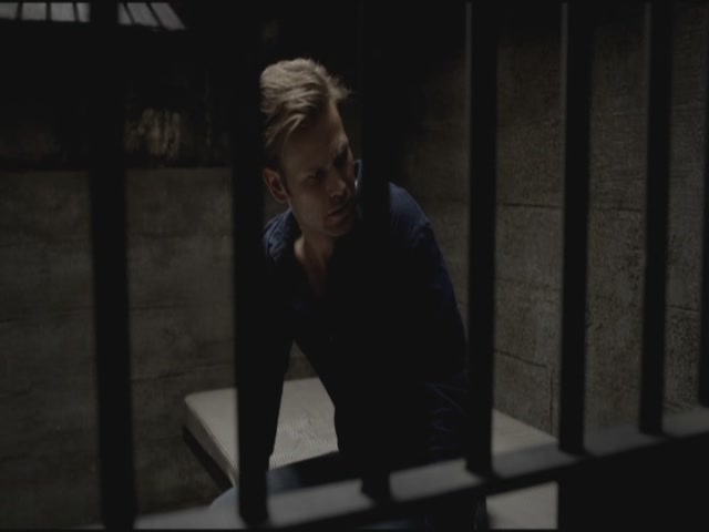 VampireDiariesWorld-dot-org-S3TVD_3x16-1912-0092.jpg