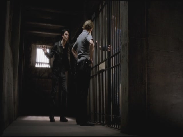VampireDiariesWorld-dot-org-S3TVD_3x16-1912-0103.jpg