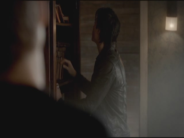 VampireDiariesWorld-dot-org-S3TVD_3x16-1912-0311.jpg