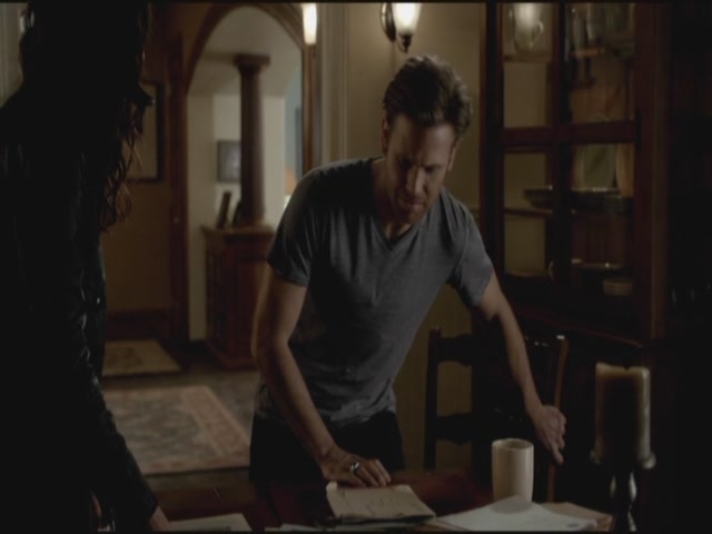 VampireDiariesWorld-dot-org-S3TVD_3x16-1912-2200.jpg
