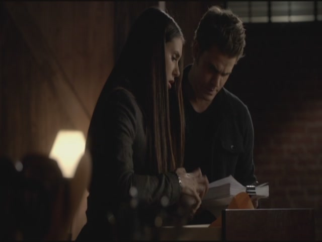VampireDiariesWorld-dot-org-S3TVD_3x17BreakOnThrough1602.jpg VampireDiariesWorld-dot-org-S3TVD_3x17BreakOnThrough1602.jpg