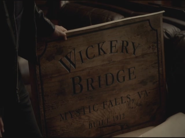 VampireDiariesWorld-dot-org-S3TVD_3x17BreakOnThrough2293.jpg