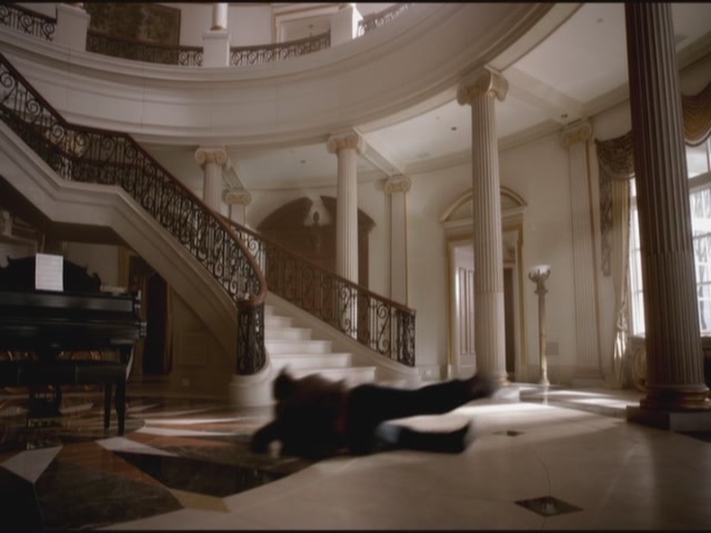 VampireDiariesWorld-dot-org-S3TVD_3x18TheMurderOfOne0404.jpg