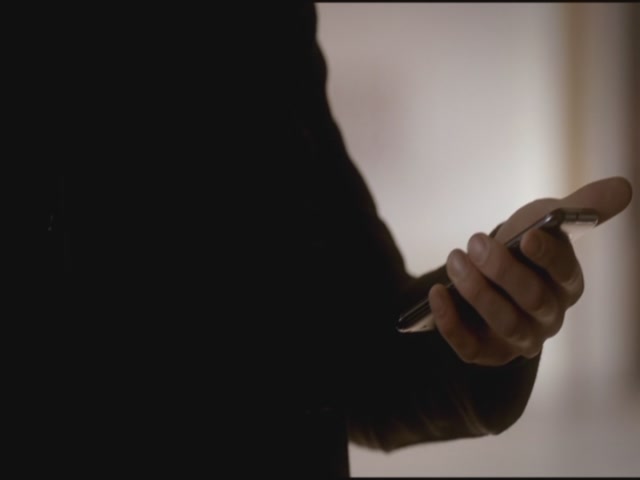 VampireDiariesWorld-dot-org-S3TVD_3x18TheMurderOfOne0431.jpg