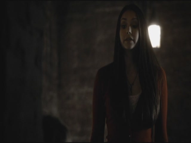 VampireDiariesWorld-dot-org-S3TVD_3x19HeartOfDarkness0021.jpg