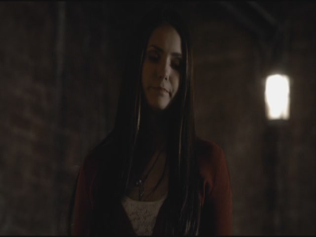 VampireDiariesWorld-dot-org-S3TVD_3x19HeartOfDarkness0031.jpg