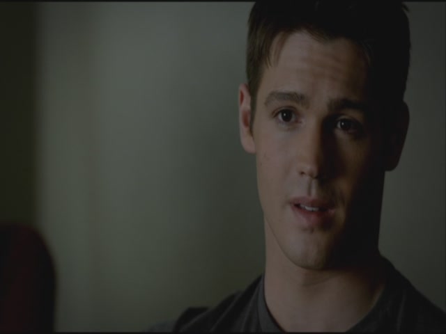 VampireDiariesWorld-dot-org-S3TVD_3x19HeartOfDarkness0756.jpg