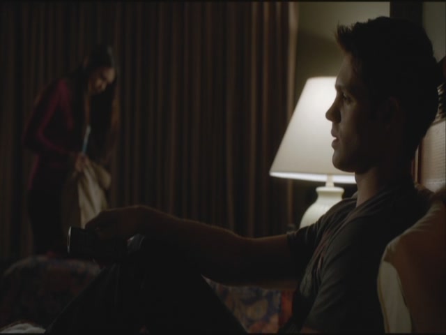 VampireDiariesWorld-dot-org-S3TVD_3x19HeartOfDarkness0968.jpg