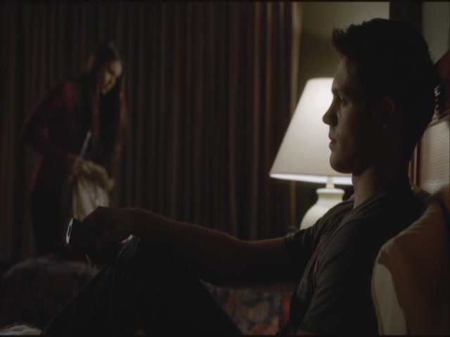 VampireDiariesWorld-dot-org-S3TVD_3x19HeartOfDarkness0969.jpg