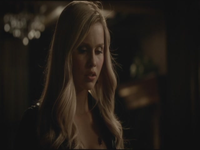 VampireDiariesWorld-dot-org-S3TVD_3x19HeartOfDarkness1073.jpg