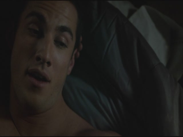 VampireDiariesWorld-dot-org-S3TVD_3x19HeartOfDarkness1131.jpg
