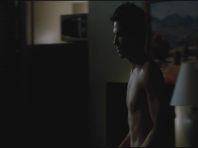 VampireDiariesWorld-dot-org-S3TVD_3x19HeartOfDarkness1197.jpg