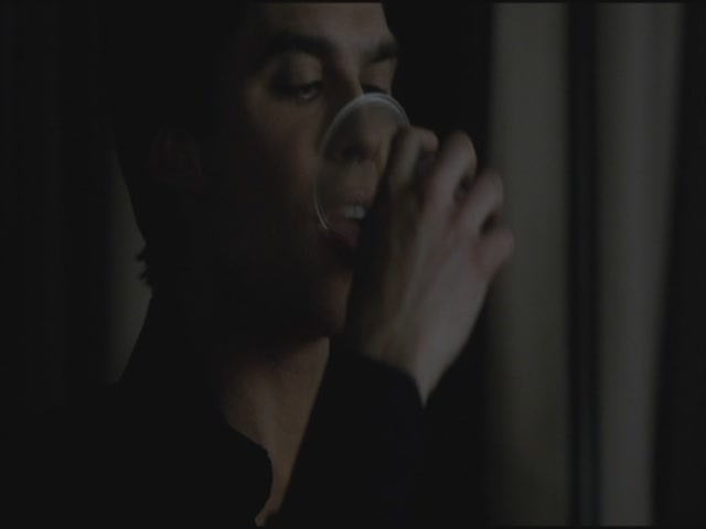 VampireDiariesWorld-dot-org-S3TVD_3x19HeartOfDarkness1251.jpg