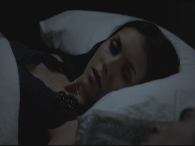 VampireDiariesWorld-dot-org-S3TVD_3x19HeartOfDarkness1354.jpg