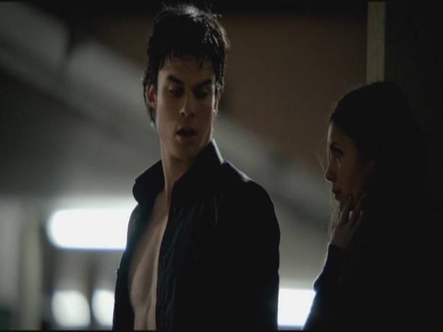 VampireDiariesWorld-dot-org-S3TVD_3x19HeartOfDarkness1433.jpg