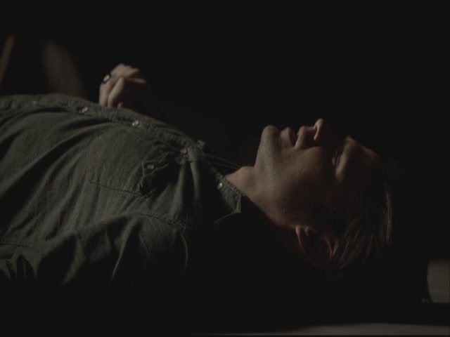 VampireDiariesWorld-dot-org-S3TVD_3x19HeartOfDarkness1466.jpg