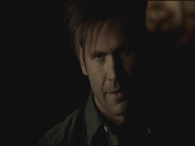 VampireDiariesWorld-dot-org-S3TVD_3x19HeartOfDarkness1486.jpg
