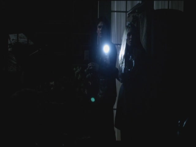 VampireDiariesWorld-dot-org-S3TVD_3x19HeartOfDarkness1587.jpg VampireDiariesWorld-dot-org-S3TVD_3x19HeartOfDarkness1587.jpg