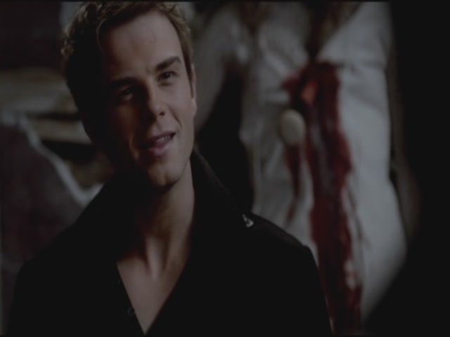 VampireDiariesWorld-dot-org-S3TVD_3x19HeartOfDarkness1716.jpg