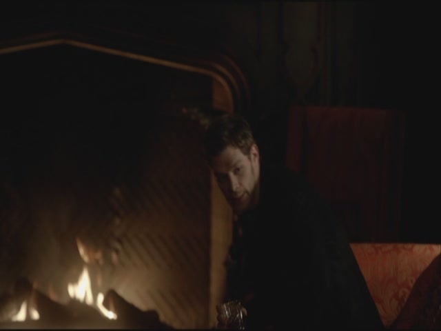 VampireDiariesWorld-dot-org-S3TVD_3x19HeartOfDarkness1964.jpg