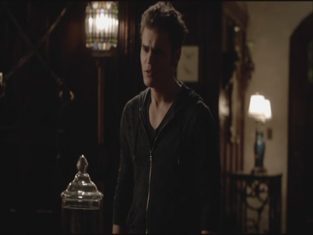 VampireDiariesWorld-dot-org-S3TVD_3x19HeartOfDarkness1967.jpg