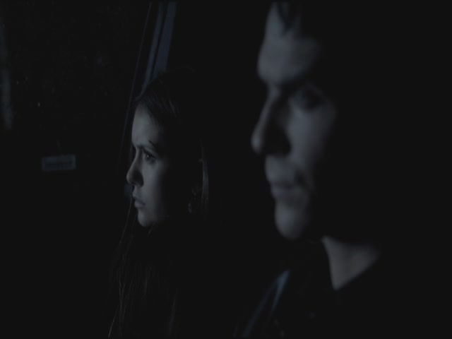 VampireDiariesWorld-dot-org-S3TVD_3x19HeartOfDarkness2030.jpg