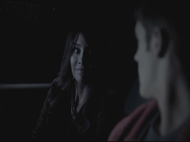 VampireDiariesWorld-dot-org-S3TVD_3x19HeartOfDarkness2037.jpg