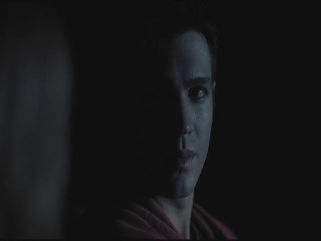 VampireDiariesWorld-dot-org-S3TVD_3x19HeartOfDarkness2054.jpg