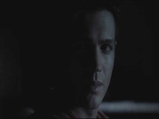 VampireDiariesWorld-dot-org-S3TVD_3x19HeartOfDarkness2084.jpg