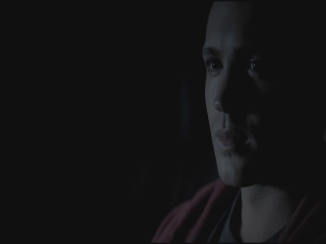 VampireDiariesWorld-dot-org-S3TVD_3x19HeartOfDarkness2097.jpg