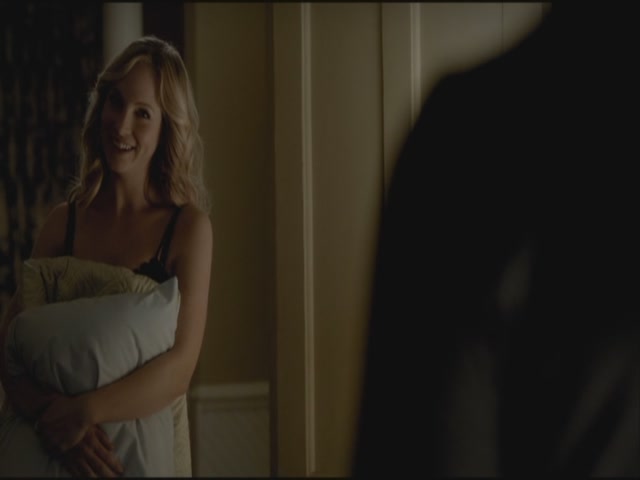 VampireDiariesWorld-dot-org-S3TVD_3x19HeartOfDarkness2105.jpg