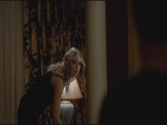 VampireDiariesWorld-dot-org-S3TVD_3x19HeartOfDarkness2147.jpg