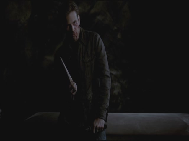 VampireDiariesWorld-dot-org-S3TVD_3x19HeartOfDarkness2227.jpg