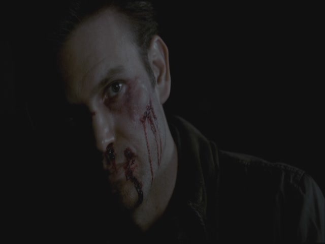 VampireDiariesWorld-dot-org-S3TVD_3x19HeartOfDarkness2232.jpg