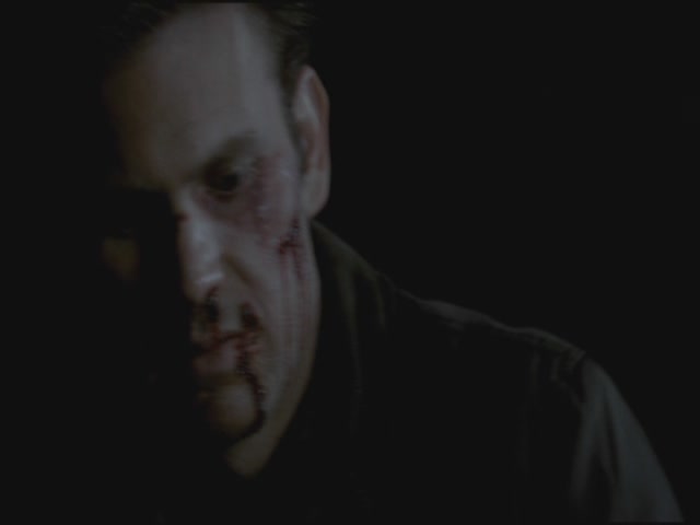 VampireDiariesWorld-dot-org-S3TVD_3x19HeartOfDarkness2257.jpg