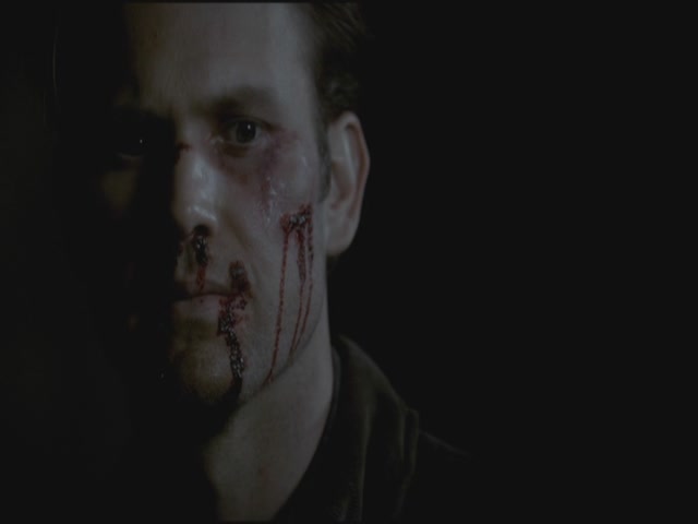 VampireDiariesWorld-dot-org-S3TVD_3x19HeartOfDarkness2285.jpg