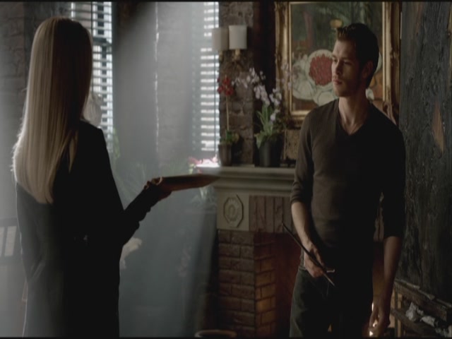 VampireDiariesWorld-dot-org-S3TVD_3x20DoNotGoGentle0019.jpg
