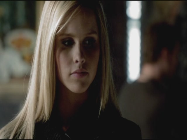 VampireDiariesWorld-dot-org-S3TVD_3x20DoNotGoGentle0033.jpg